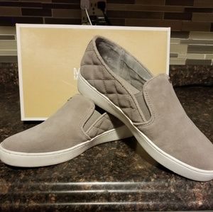 Michael kors ( sold)